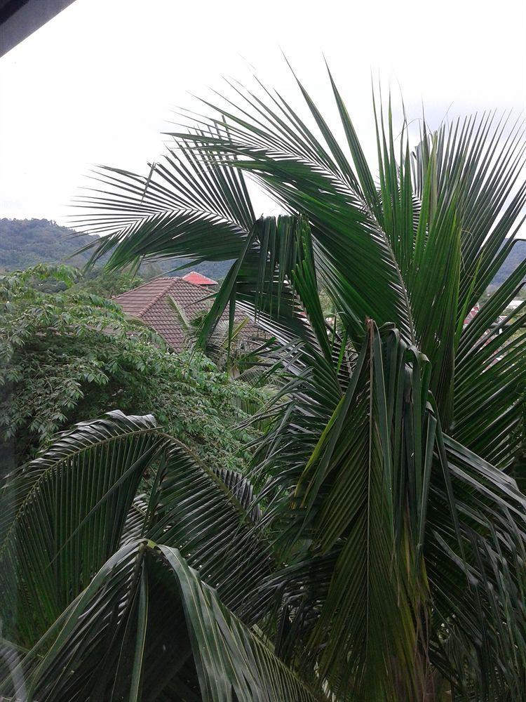 But Different Phuket Boutique Hotel Nai Harn Exterior foto